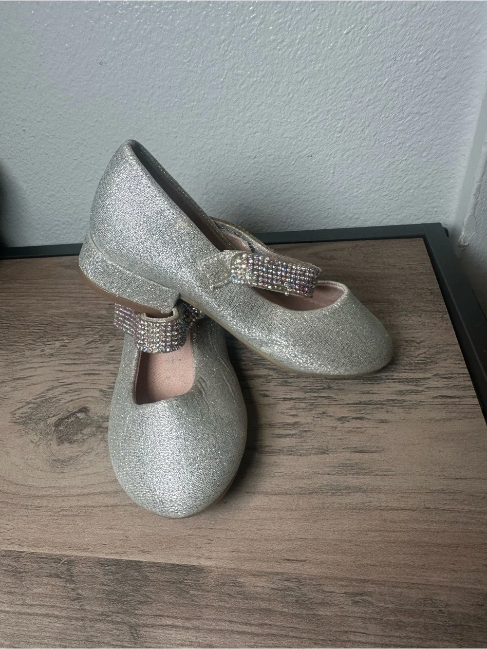 Girls Silver Glitter Mary Janes & Yellow Floral Sandals - 2-Pack